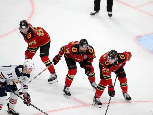 «После таких овертаймов на два года стареешь». Хартли, Шарипзянов и Толчинский после 2 матча 1/2 финала (ВИДЕО)
«После таких овертаймов на два года стареешь». Хартли, Шарипзянов и Толчинский после 2 матча 1/2 финала (ВИДЕО)