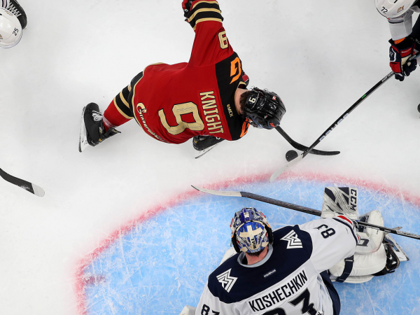 «После таких овертаймов на два года стареешь». Хартли, Шарипзянов и Толчинский после 2 матча 1/2 финала (ВИДЕО)
«После таких овертаймов на два года стареешь». Хартли, Шарипзянов и Толчинский после 2 матча 1/2 финала (ВИДЕО)