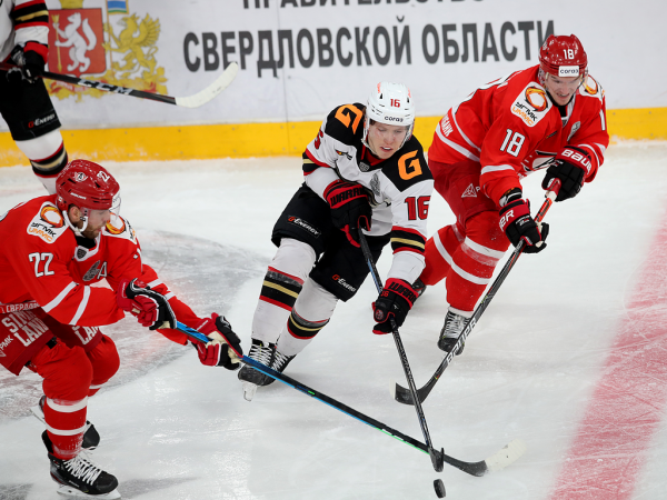 
        Ковальчук решает во втором овертайме! «Авангард» победил «Автомобилист» в четвёртом матче серии
      