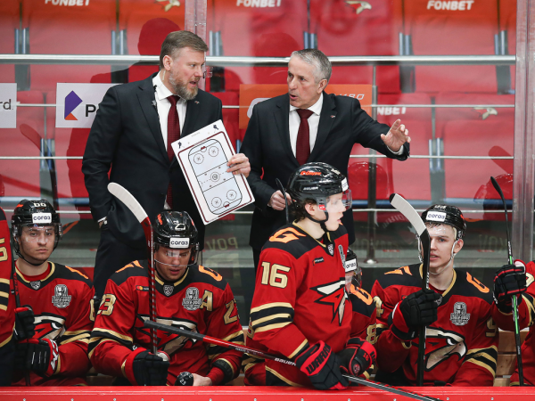 
        ПОДСЛУШАНО: старт плей-офф «Авангарда» | первый матч серии с «Автомобилистом» (ВИДЕО)
      