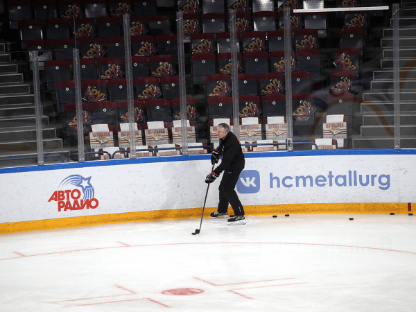 
        Бороться и проявлять характер | Алексей Емелин и Павел Дедунов перед третьей игрой серии с «Металлургом» (ВИДЕО+ФОТО)
      