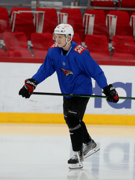 
        Заряжены на четвёртый матч | Алексей Емелин и Боб Хартли перед игрой (ВИДЕО+ФОТО)
      