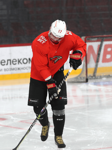 
        Заряжены на четвёртый матч | Алексей Емелин и Боб Хартли перед игрой (ВИДЕО+ФОТО)
      