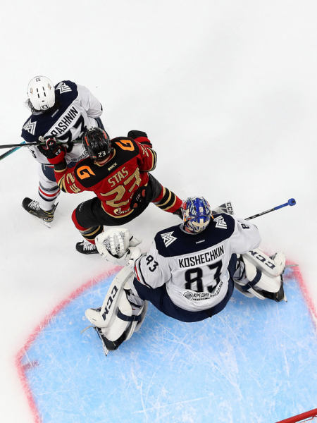 Толчинский приносит победу в овертайме! «Авангард» сравнял счёт в серии с «Магниткой»
Толчинский приносит победу в овертайме! «Авангард» сравнял счёт в серии с «Магниткой»