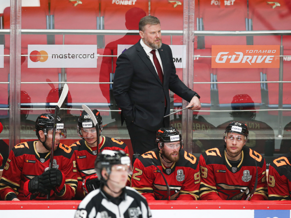 
        ПОДСЛУШАНО: старт плей-офф «Авангарда» | первый матч серии с «Автомобилистом» (ВИДЕО)
      