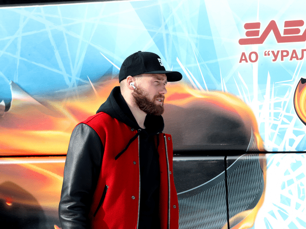 
        Ковальчук решает во втором овертайме! «Авангард» победил «Автомобилист» в четвёртом матче серии
      