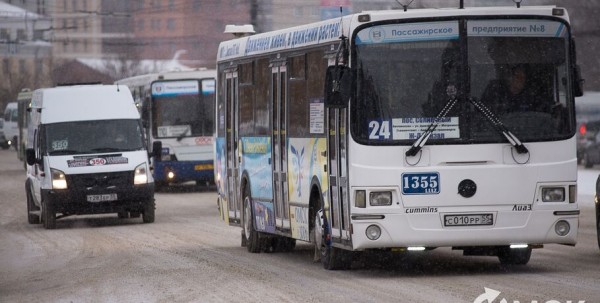 К крупным гипермаркетам Омска будет ходить больше автобусов К крупным гипермаркетам Омска будет ходить больше автобусов