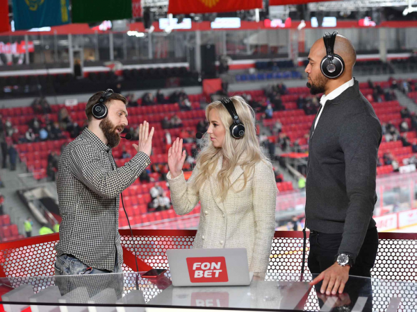 Хет-трик Найта выводит вперёд в серии! «Авангард» всухую победил «Магнитку» в пятом матче
Хет-трик Найта выводит вперёд в серии! «Авангард» всухую победил «Магнитку» в пятом матче