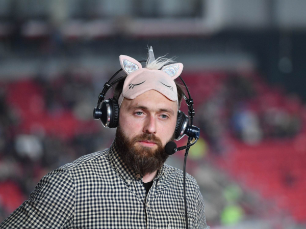 Хет-трик Найта выводит вперёд в серии! «Авангард» всухую победил «Магнитку» в пятом матче
Хет-трик Найта выводит вперёд в серии! «Авангард» всухую победил «Магнитку» в пятом матче