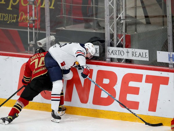 Толчинский приносит победу в овертайме! «Авангард» сравнял счёт в серии с «Магниткой»
Толчинский приносит победу в овертайме! «Авангард» сравнял счёт в серии с «Магниткой»