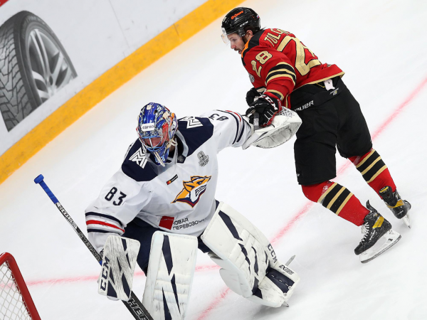 Толчинский приносит победу в овертайме! «Авангард» сравнял счёт в серии с «Магниткой»
Толчинский приносит победу в овертайме! «Авангард» сравнял счёт в серии с «Магниткой»