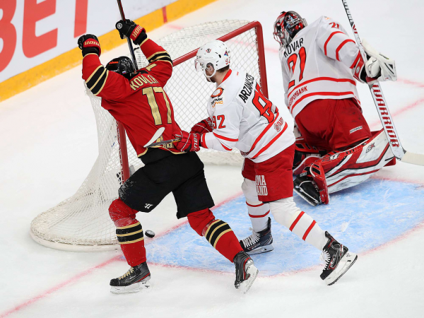 
        ПОДСЛУШАНО: старт плей-офф «Авангарда» | первый матч серии с «Автомобилистом» (ВИДЕО)
      