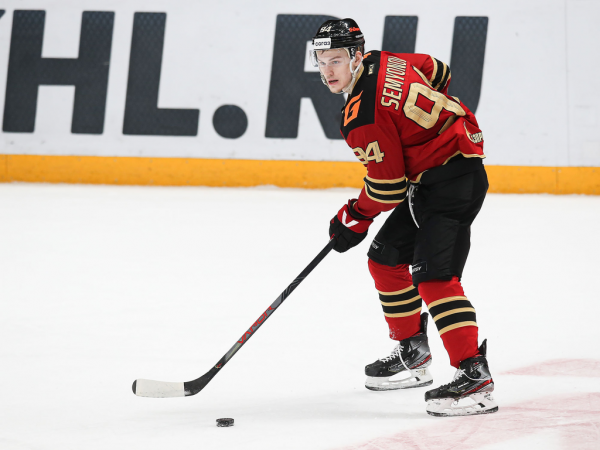 Толчинский приносит победу в овертайме! «Авангард» сравнял счёт в серии с «Магниткой»
Толчинский приносит победу в овертайме! «Авангард» сравнял счёт в серии с «Магниткой»