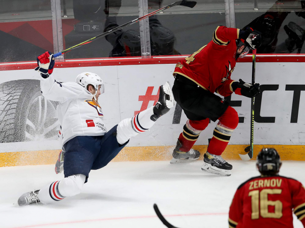 «После таких овертаймов на два года стареешь». Хартли, Шарипзянов и Толчинский после 2 матча 1/2 финала (ВИДЕО)
«После таких овертаймов на два года стареешь». Хартли, Шарипзянов и Толчинский после 2 матча 1/2 финала (ВИДЕО)