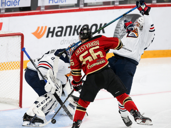 «После таких овертаймов на два года стареешь». Хартли, Шарипзянов и Толчинский после 2 матча 1/2 финала (ВИДЕО)
«После таких овертаймов на два года стареешь». Хартли, Шарипзянов и Толчинский после 2 матча 1/2 финала (ВИДЕО)