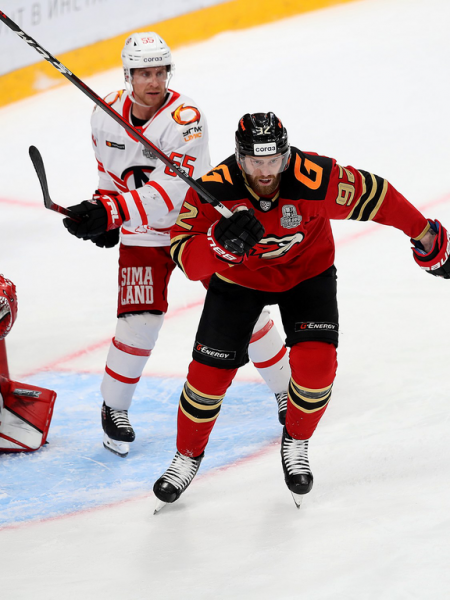 
        ПОДСЛУШАНО: старт плей-офф «Авангарда» | первый матч серии с «Автомобилистом» (ВИДЕО)
      