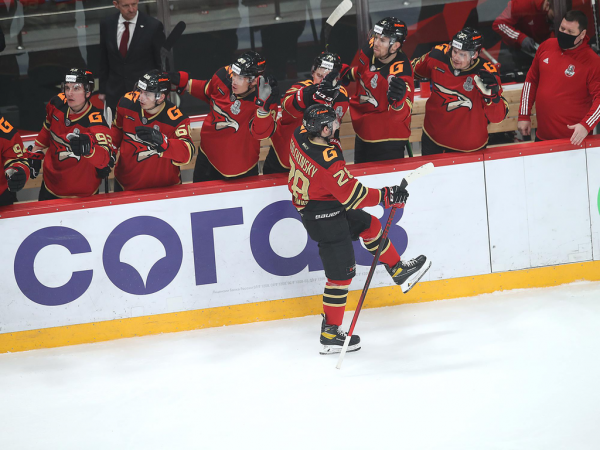 
        ПОДСЛУШАНО: старт плей-офф «Авангарда» | первый матч серии с «Автомобилистом» (ВИДЕО)
      