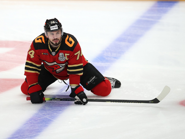 Толчинский приносит победу в овертайме! «Авангард» сравнял счёт в серии с «Магниткой»
Толчинский приносит победу в овертайме! «Авангард» сравнял счёт в серии с «Магниткой»