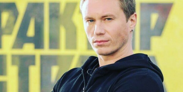 "Залог выздоровления - хорошее настроение". Антон Зацепин выступил в поддержку омского благотворительного центра 