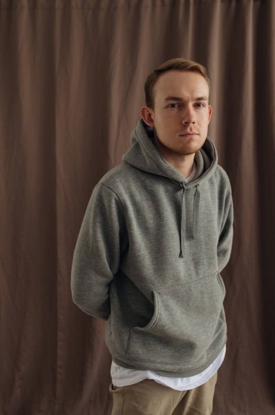 "Влюбиться в свой город ещё раз": интервью с основателем инстамедиа "Постер" Максимом Вагановым "Влюбиться в свой город ещё раз": интервью с основателем инстамедиа "Постер" Максимом Вагановым