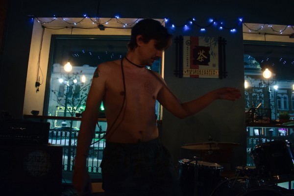 Поэт и музыкант Виталий Бирюков: "Хочется оставить что-то после себя. Хотя бы немного пожить после смерти" Поэт и музыкант Виталий Бирюков: "Хочется оставить что-то после себя. Хотя бы немного пожить после смерти"