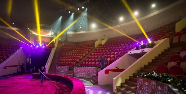 "Дочь всегда спрашивала, почему мы не такие как все". Интервью с дрессировщицей гастрольного цирка "Дочь всегда спрашивала, почему мы не такие как все". Интервью с дрессировщицей гастрольного цирка