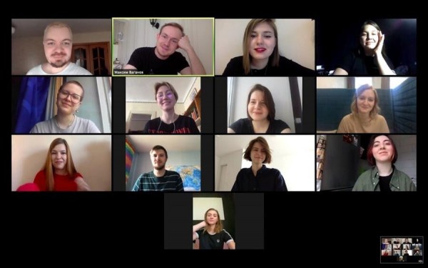 "Влюбиться в свой город ещё раз": интервью с основателем инстамедиа "Постер" Максимом Вагановым "Влюбиться в свой город ещё раз": интервью с основателем инстамедиа "Постер" Максимом Вагановым