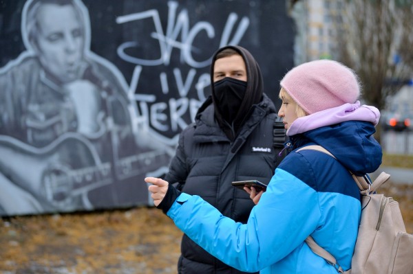 "Никакого отличия от своих коллег-мужчин я не чувствую", - Виктория Заборских о женщинах в поэзии