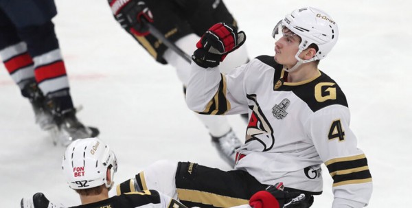 "Авангард" разгромил "Металлург" в стартовом матче второго раунда плей-офф  