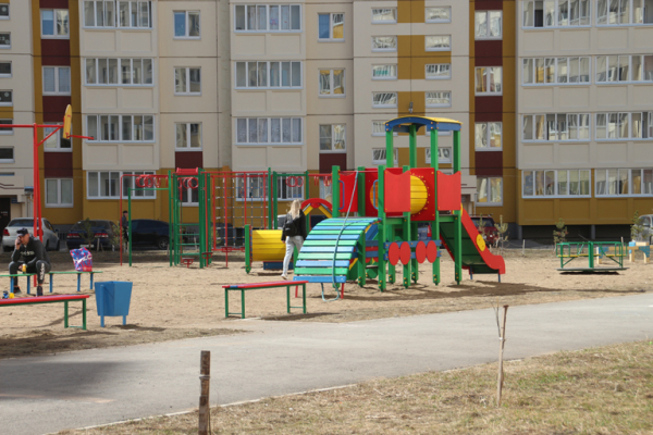 
									Жизнь в омских новостройках: школьники из «Амура-2» передают большой привет   [ФОТО]  