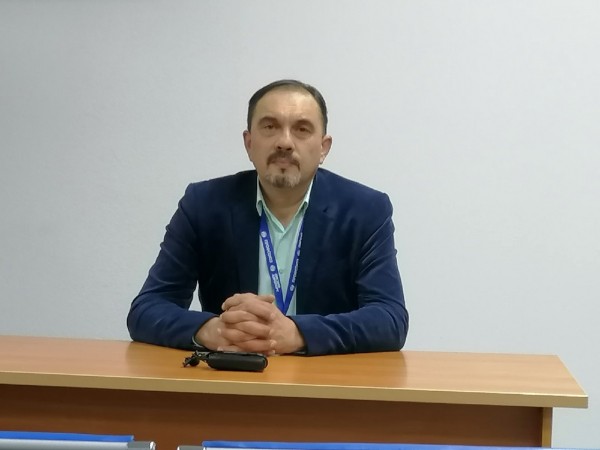 
									Журналистам показали самолет, который будет базироваться в Омске   [ФОТО]  