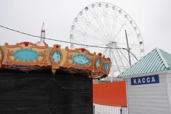 
									От невольничьего рынка до «Диснейленда»: что будет с омским парком «Зеленый остров»?    [ФОТО]  