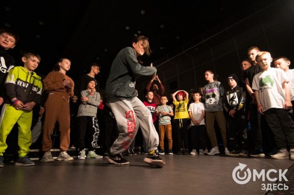 "В танце ты свободно выражаешь себя". Интервью с организаторами BREAK THE KING