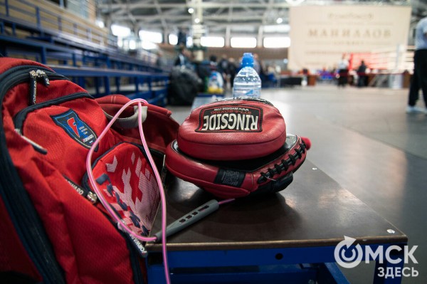 Омские боксёры отличились на турнире Тищенко