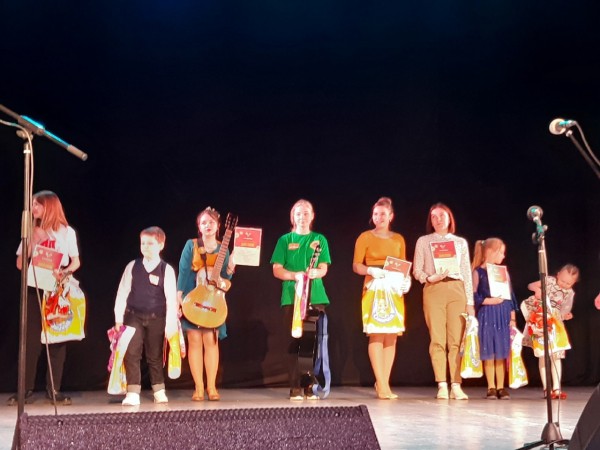 
									Фестиваль авторской песни и поэзии «Камертон» вернул омичей в СССР 