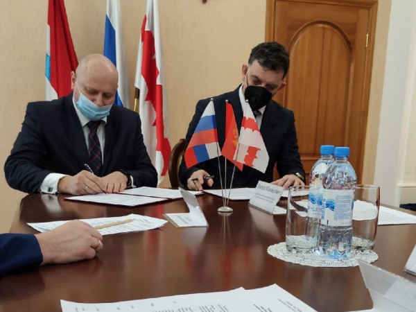 
									Из Омска хотят запустить прямой рейс на черногорский курорт Тиват 