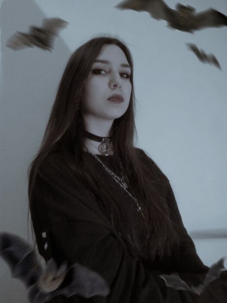 Певчая птица Марина Сиринн о поэзии, героизме и секс-индустрии Певчая птица Марина Сиринн о поэзии, героизме и секс-индустрии