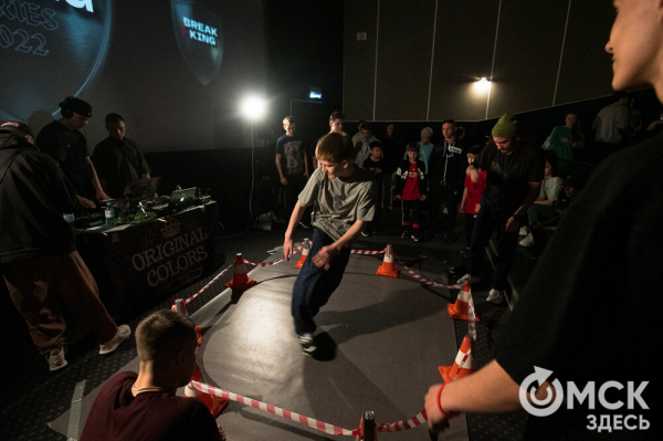 "В танце ты свободно выражаешь себя". Интервью с организаторами BREAK THE KING