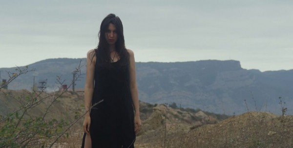 Певчая птица Марина Сиринн о поэзии, героизме и секс-индустрии Певчая птица Марина Сиринн о поэзии, героизме и секс-индустрии