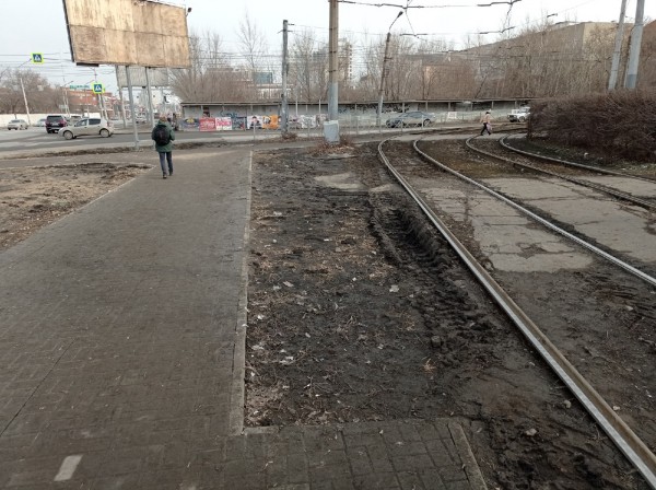 
									Потоп и мусор кругом: почему весной Омск такой грязный?    [ФОТО]  