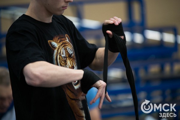 Омские боксёры отличились на турнире Тищенко