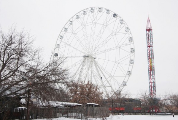 
									От невольничьего рынка до «Диснейленда»: что будет с омским парком «Зеленый остров»?    [ФОТО]  