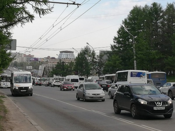 Кормилец заявил, что в Омске «транспортных пробок нет»
Кормилец заявил, что в Омске «транспортных пробок нет»