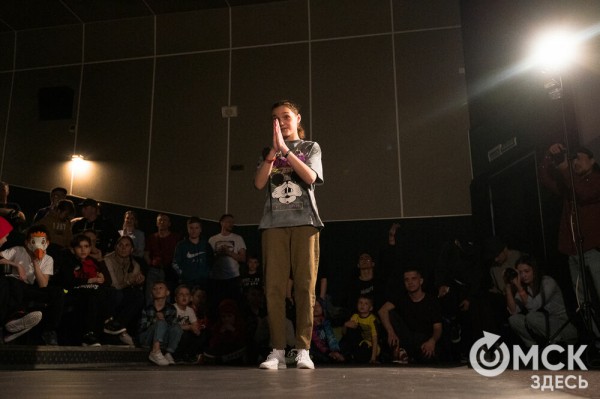 "В танце ты свободно выражаешь себя". Интервью с организаторами BREAK THE KING