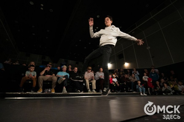 "В танце ты свободно выражаешь себя". Интервью с организаторами BREAK THE KING