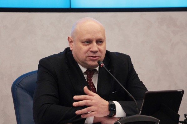 
									Шелест рассказал, что его обескураживает в Омске 