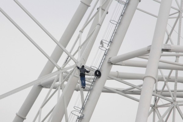 
									От невольничьего рынка до «Диснейленда»: что будет с омским парком «Зеленый остров»?    [ФОТО]  