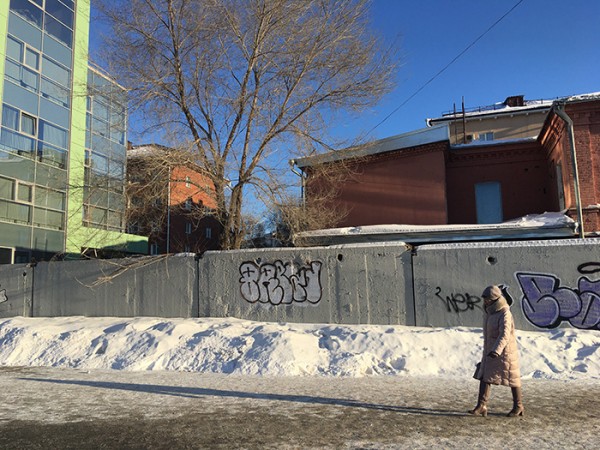 
									Что делать с омскими «заброшками», которые всех бесят?   [ФОТО]  