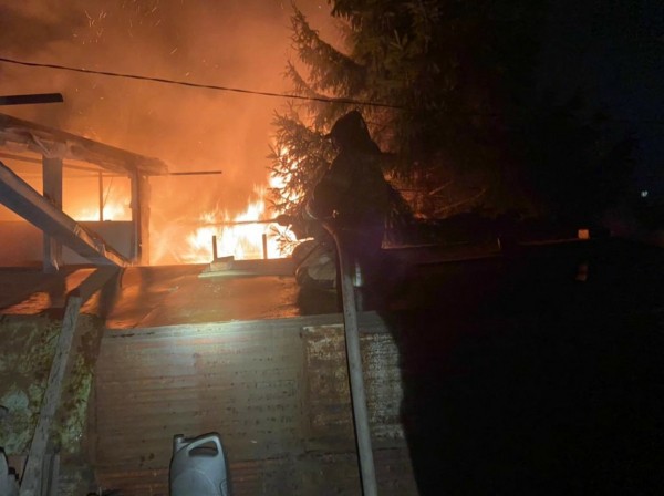 
									Два человека погибли во время пожара в самом центре Омска   [ФОТО]  