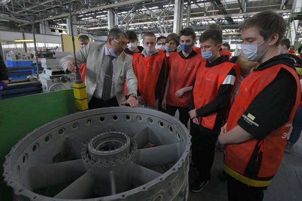 
									Юных омичей приглашают на экскурсии по предприятиям 